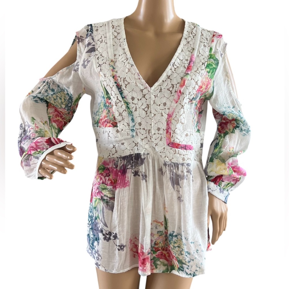 Cyrena Floral Cold Shoulder Lace Blouse